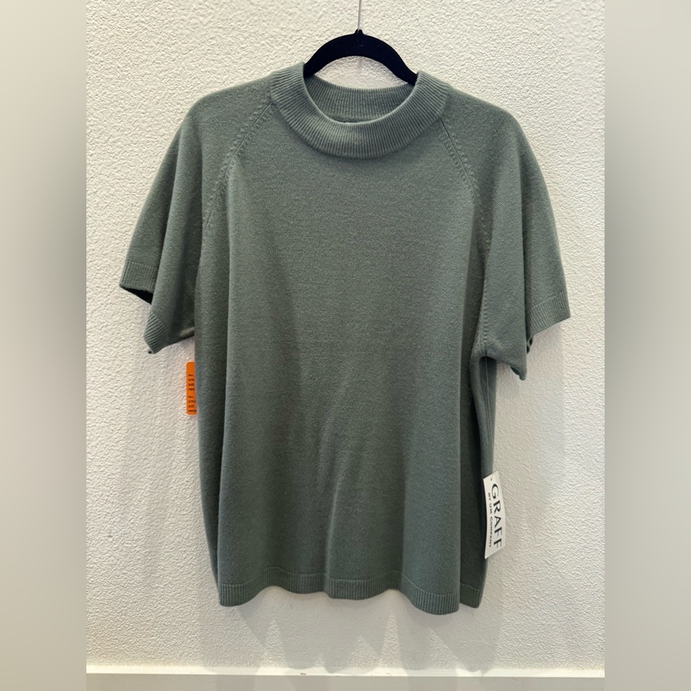 NWT - Graff knitted sweater